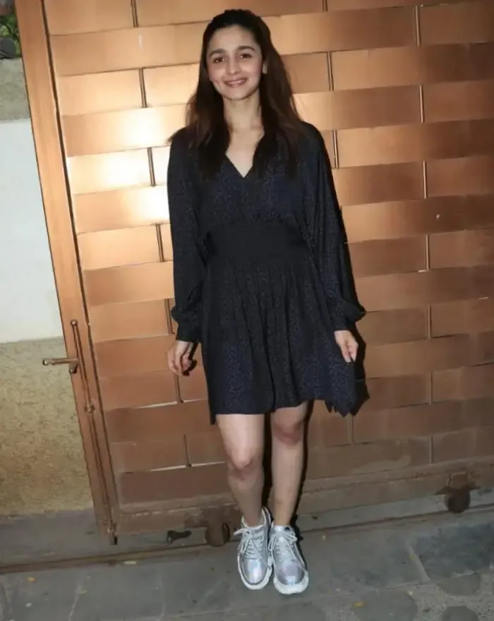 Alia Bhatt celebrating her birthday with media at her residence